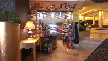 Arta coffee and chocolate store
